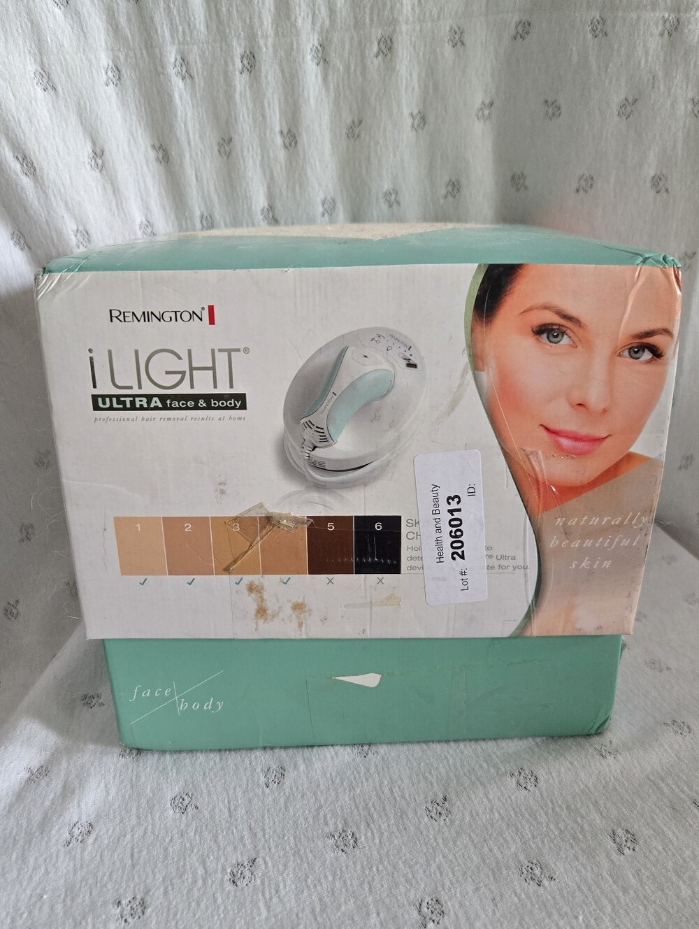 Remington iLIGHT Ultra Face & Body Hair Removal Device - Mint and White
